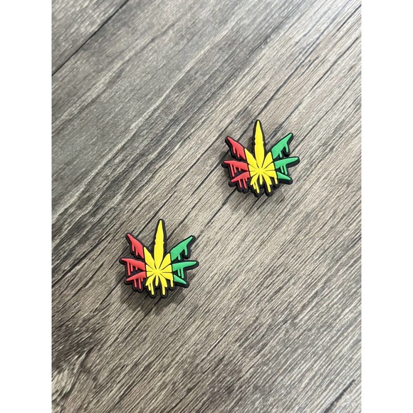 CROCS Accessories - Weed Reggae Leaf Marijuana Cannabis Charm For Crocs Shoe Charms - 2 Pieces